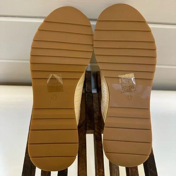 Dune London Emelias Lace Up Runner Trainers - Picture 5 of 7